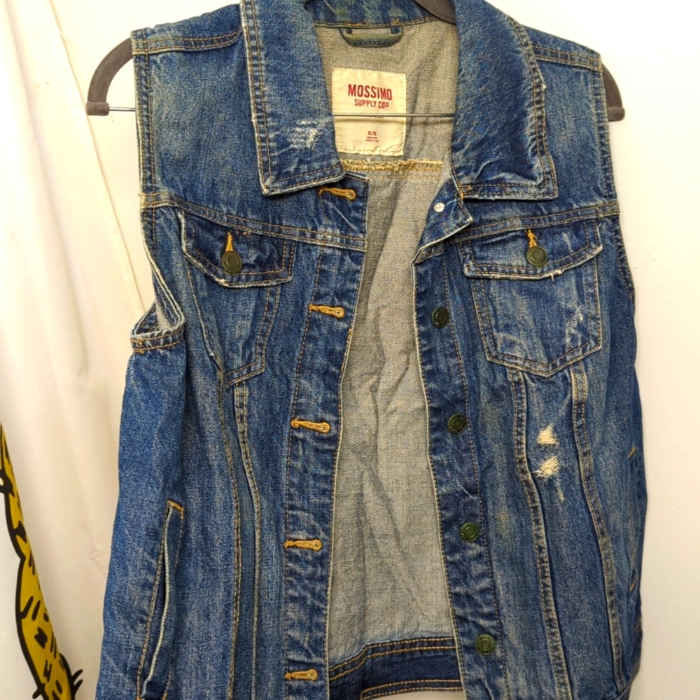Mossimo Distressed Denim Vest Size L